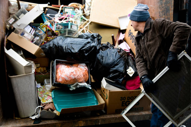 Best Estate Cleanout Services  in Ishpeng, MI